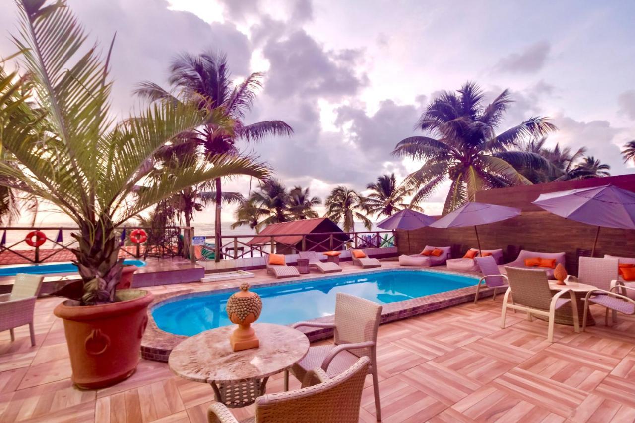 Pousada Beach House Coqueirinho จากูมา ภายนอก รูปภาพ