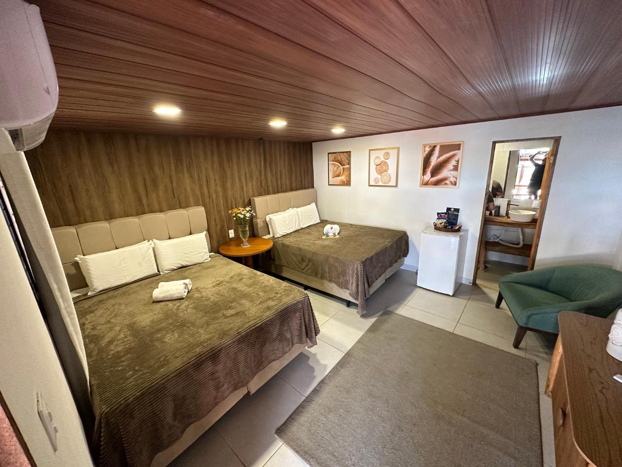 Pousada Beach House Coqueirinho จากูมา ภายนอก รูปภาพ